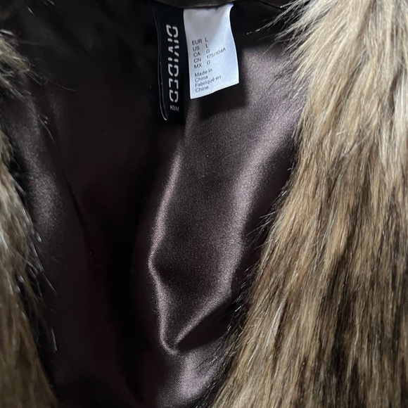 Faux fur vest - Picture 3 of 3